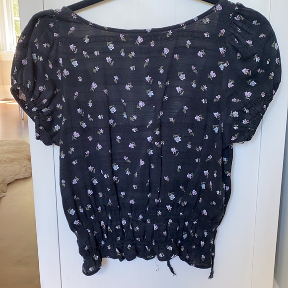 AE smocked puffy sleeve crop top - Picture 2 of 3